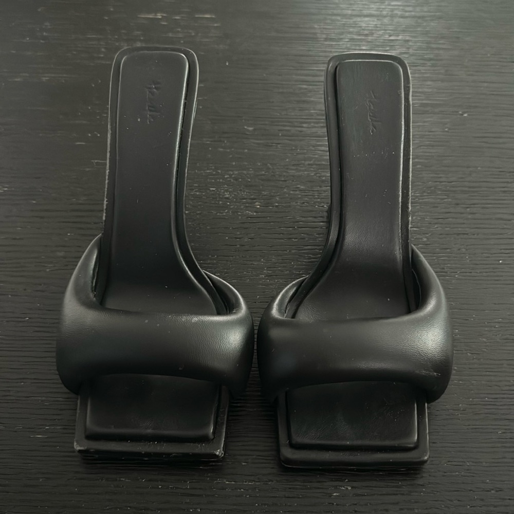 Hanifa Zoe Heels ,in great condition and very comfortable to walk in